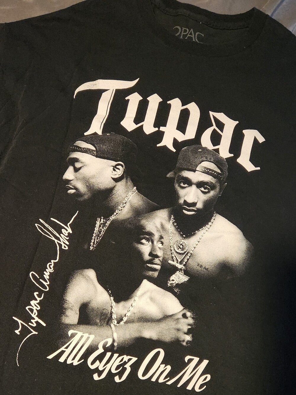 TUPAC ALL EYEZ ON ME TEE SIZE XL